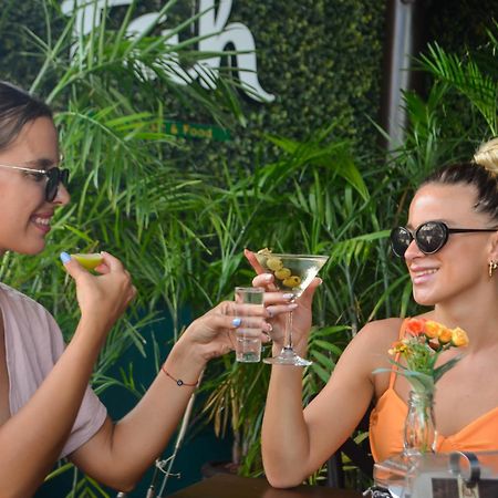 Siesta Fiesta Hotel Adults Only - 5Th Avenue بلايا ديل كارمن المظهر الخارجي الصورة