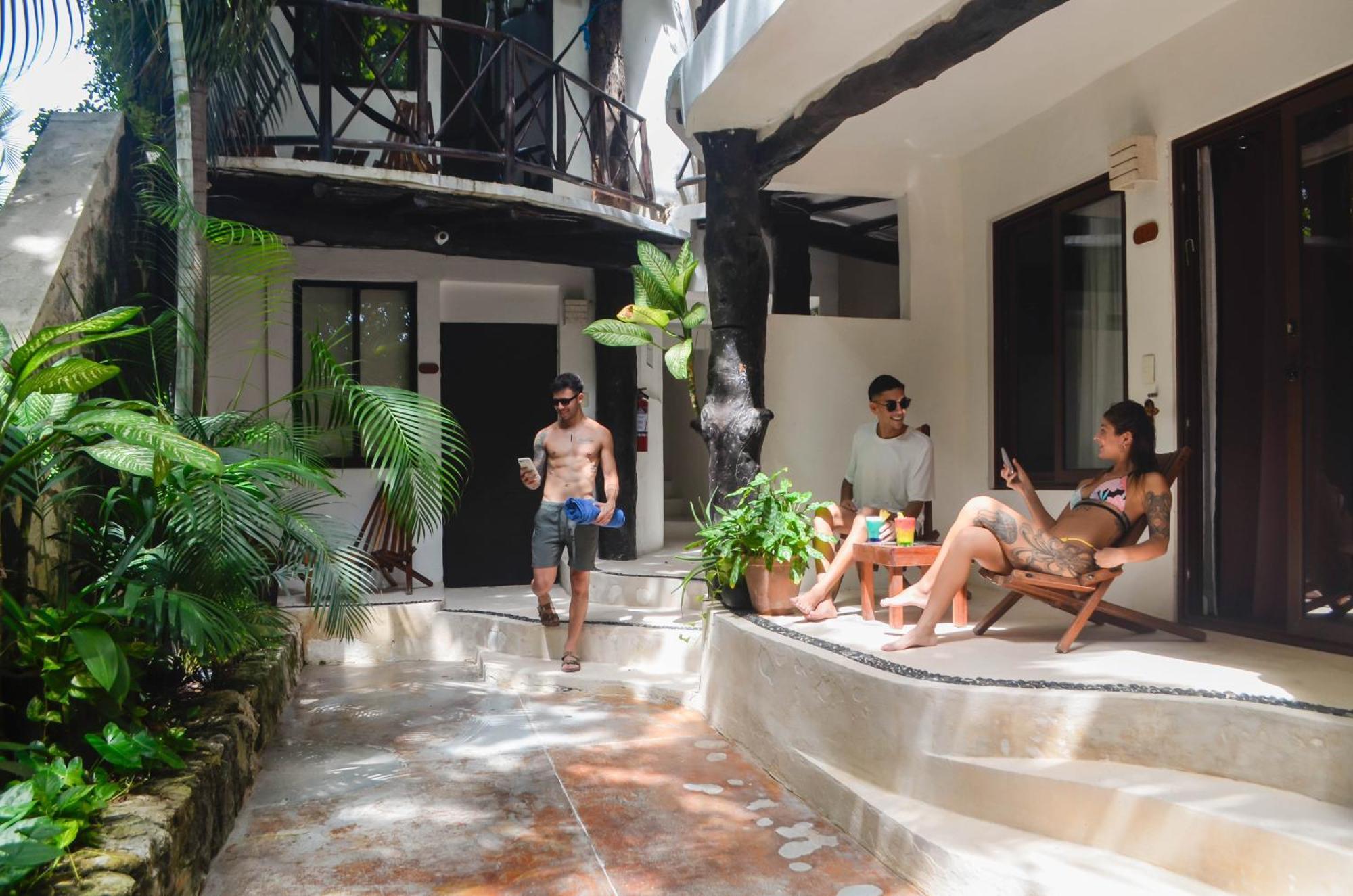 Siesta Fiesta Hotel Adults Only - 5Th Avenue بلايا ديل كارمن المظهر الخارجي الصورة
